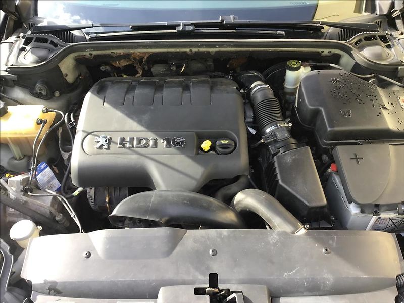 Peugeot 407 2,0  HDI - fotka 15 z 23