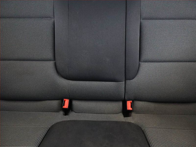Audi A3 (2007) 1.6, po STK, oblíbený vůz - fotka 8 z 13