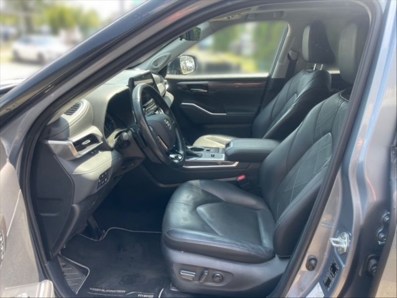 Toyota Highlander 2,5 Hyb.Executive 4WD Aut - fotka 7 z 11