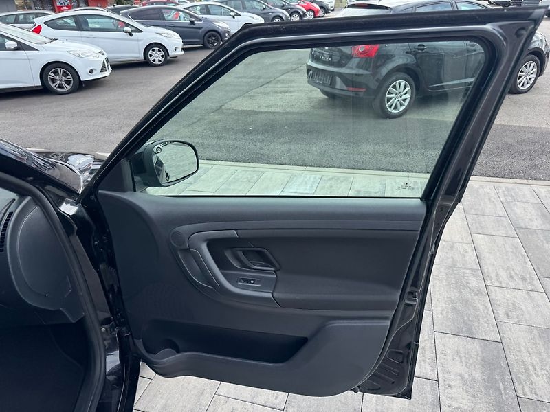 Škoda Fabia (2012) Family + 1.2 TSI 63kW - fotka 26 z 33