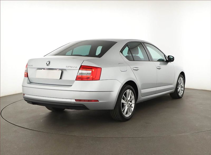 Škoda Octavia (2017) Ambition Plus 1.6 TDI - fotka 5 z 13