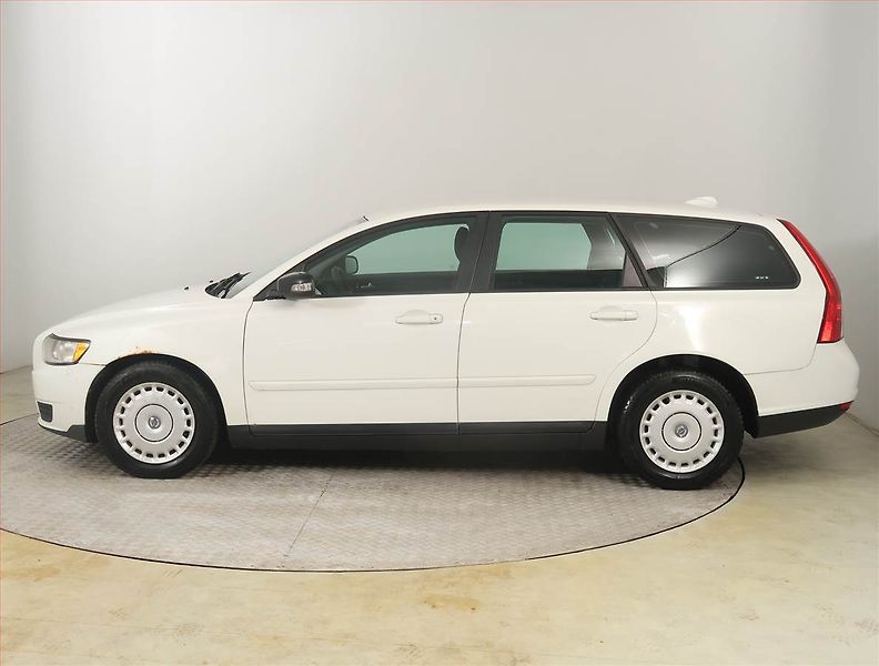 Volvo V50 (2008) 1.8 i, Klima, dobrý stav - fotka 3 z 14
