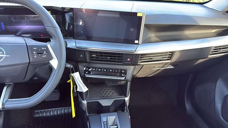 Opel Frontera (2026) Edition Hybrid 1.2 TURBO (81kW - fotka 16 z 24