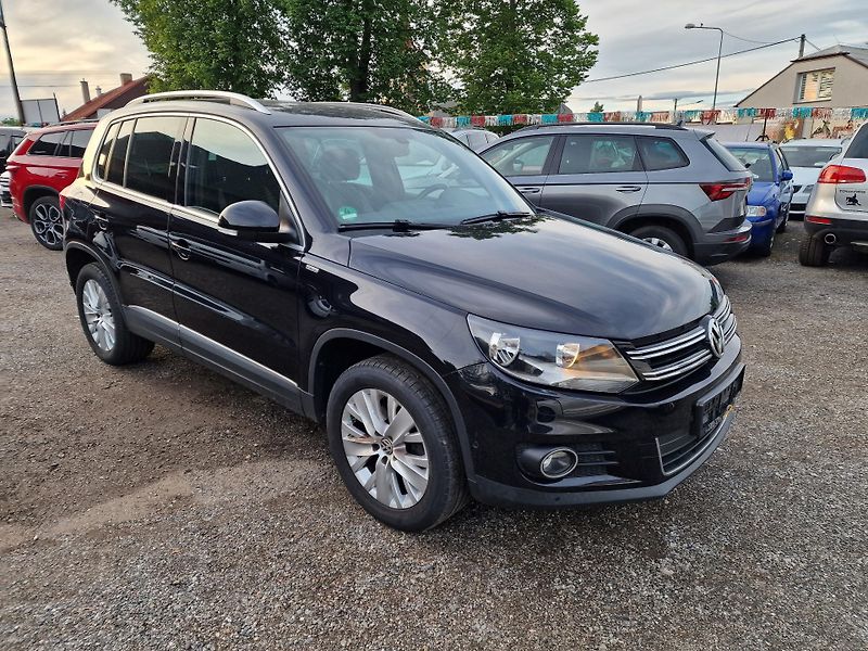 Volkswagen Tiguan 2,0TDI 4x4 LIFE NAVI TZ - fotka 3 z 19