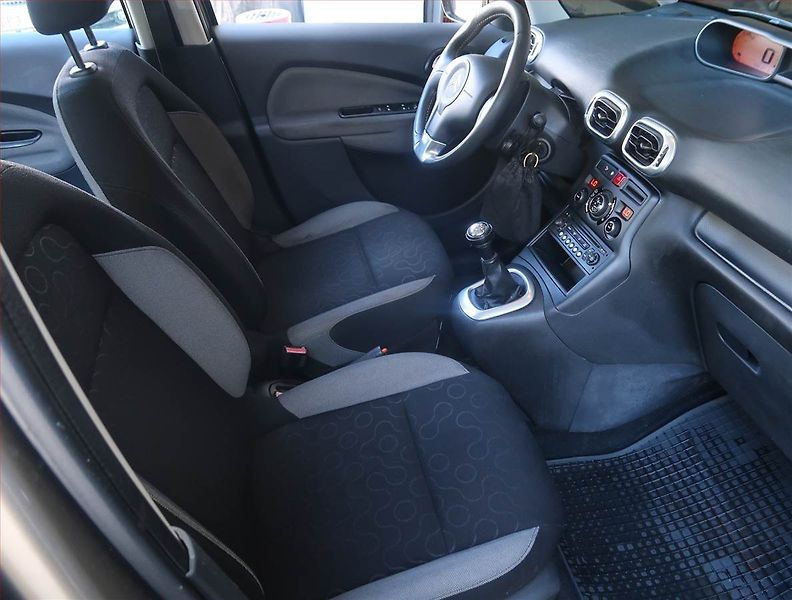 Citroën C3 Picasso (2010) 1.6 HDi, Eko.zaplacen - fotka 9 z 13