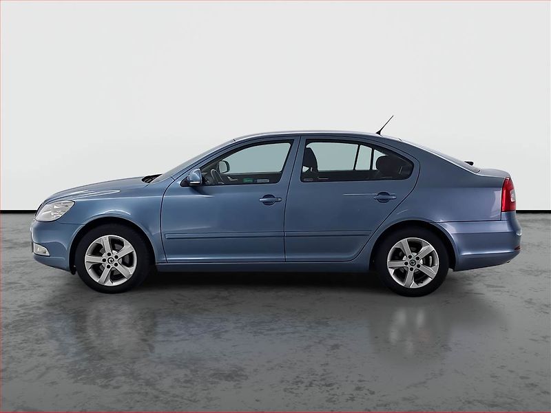 Škoda Octavia (2012) Elegance 1.6 TDI, Serv.kniha - fotka 3 z 16