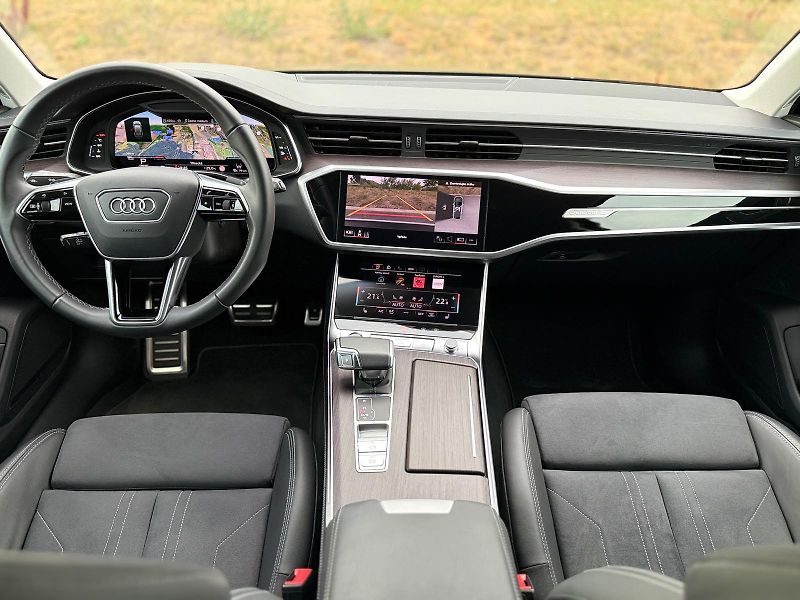Audi A6 Allroad (2025) 50 TDI - fotka 32 z 37