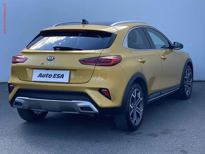 Kia XCeed (2019) 1.4 T-GDi, Premium, AT, LED - fotka 4 z 18