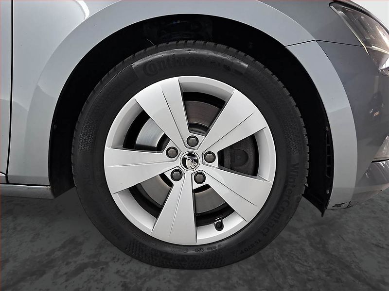 Škoda Superb (2016) Style 2.0 TSI, 4X4, Automat - fotka 15 z 23