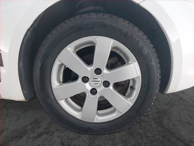 Suzuki Swift (2010) 1.3, Serv.kniha, po STK - fotka 15 z 16