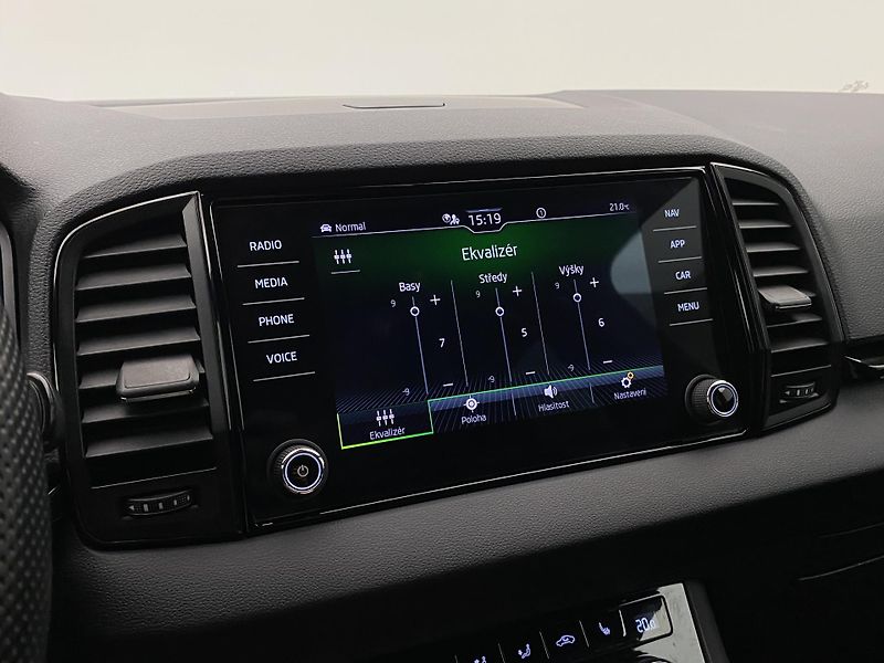 Škoda Karoq 2.0TSI SPORTLINE 4x4 REZERVACE - fotka 48 z 55