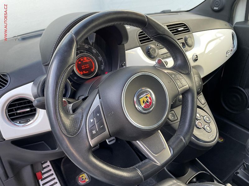 Abarth 500 (2012) 1.4 T, AT, xenon, kůže - fotka 8 z 19