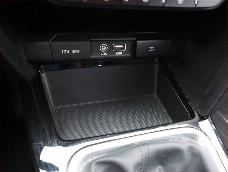 Kia Ceed (2018) 1.4 T-GDI, Serv.kniha - fotka 18 z 18