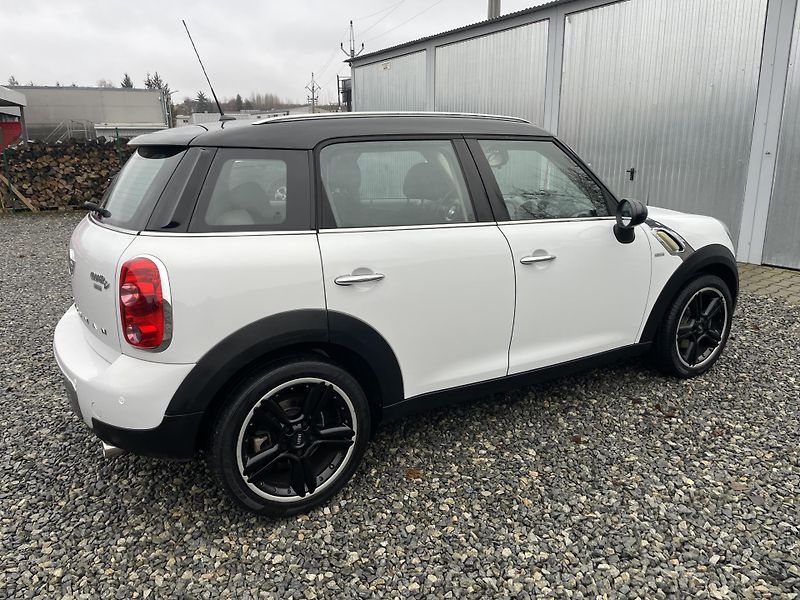 Mini Countryman 2.0SD 110PS COOPER D AUTOMAT!! - fotka 46 z 189