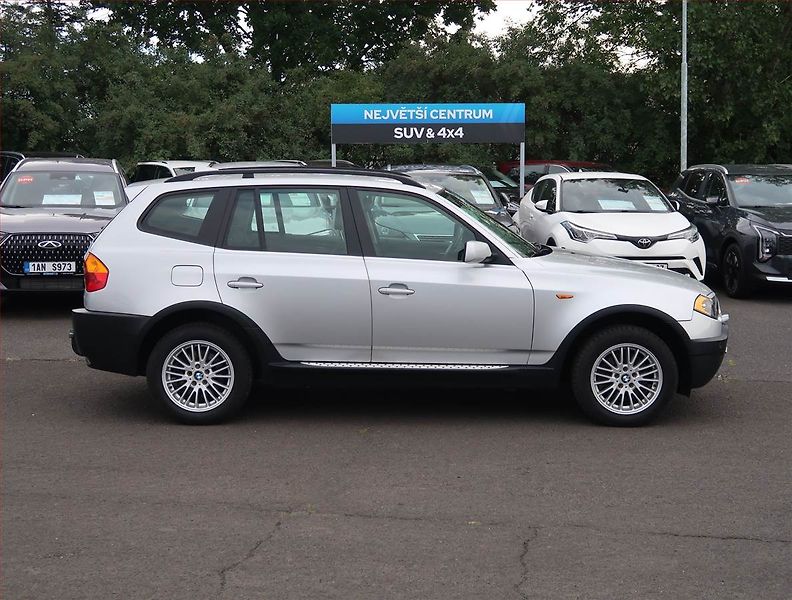 BMW X3 (2006) 2.0d, 4X4, Xenony - fotka 6 z 15
