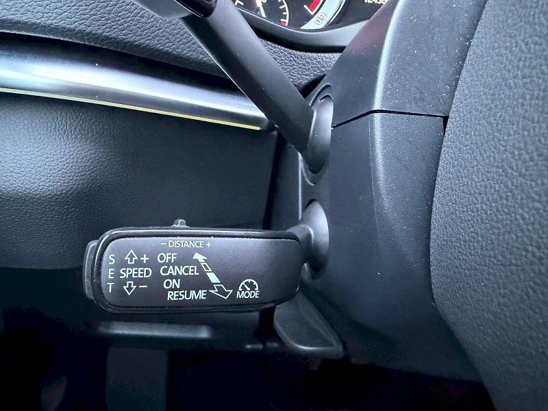 Škoda Karoq (2018) 2.0 TDI 110kW 4x4 DSG Style Pl - fotka 14 z 35