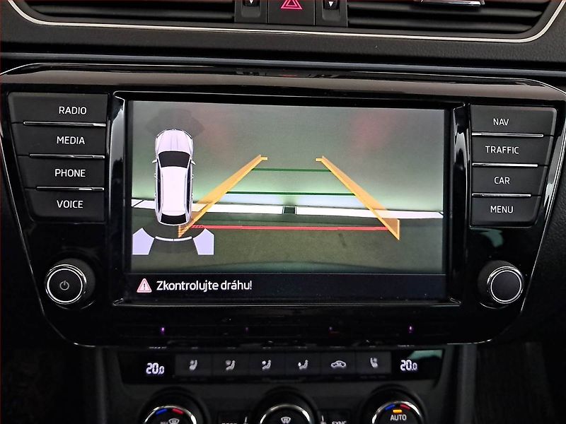 Škoda Superb (2017) Laurin&Klement 2.0 TDI - fotka 20 z 28