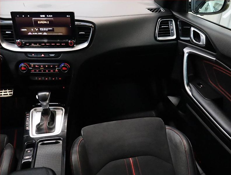 Kia Pro_Ceed (2021) GT 1.6 T-GDI - fotka 8 z 26