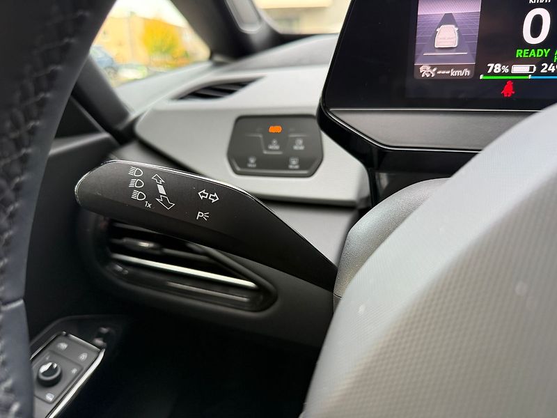 Volkswagen ID.3 Pro 150 kW 360° kamera 62kWh - fotka 29 z 37