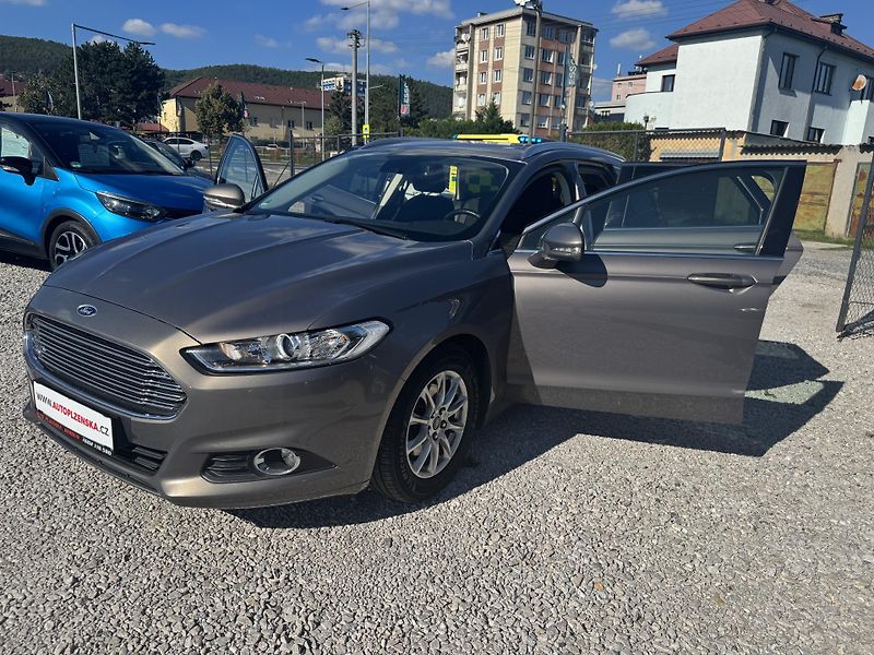 Ford Mondeo (2015) 1.5(118KW) 1MAJITEL,SERVISKA - fotka 11 z 45