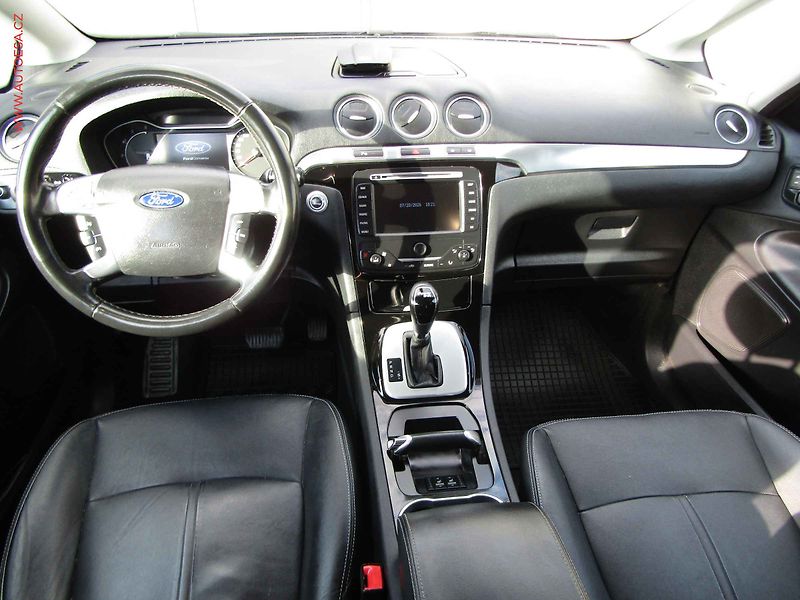 Ford S-MAX (2012) 2.0 TDCi, AT, navi, bixen - fotka 8 z 22