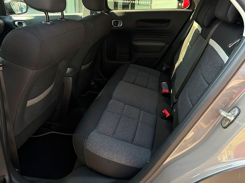 Citroën C4 Cactus 1.2 Space Tourer - fotka 13 z 17