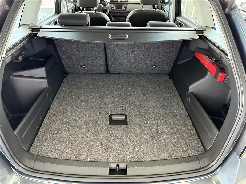 Škoda Fabia 1,2   TSI 66KW SERVISNÍ KNÍŽKA - fotka 16 z 16