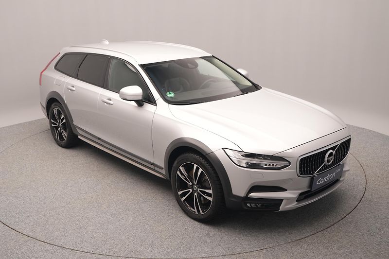 Volvo V90 CC D5 AWD PRO POLESTAR CZ  - fotka 13 z 47