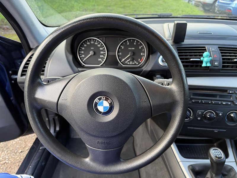 BMW Řada 1 116 - fotka 17 z 21