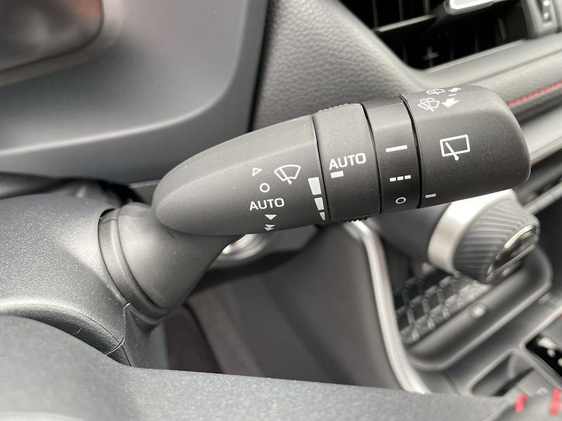 Toyota RAV4 2.5 Plug-in Hybrid Selection - fotka 22 z 29