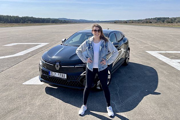 Renault Megane E-Tech Iconic. Bugynka (hlavně) do města., zdroj: Míša & Tom