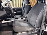Nissan Navara 2.3 DCi Hardtop 4x4 automat - náhled 13