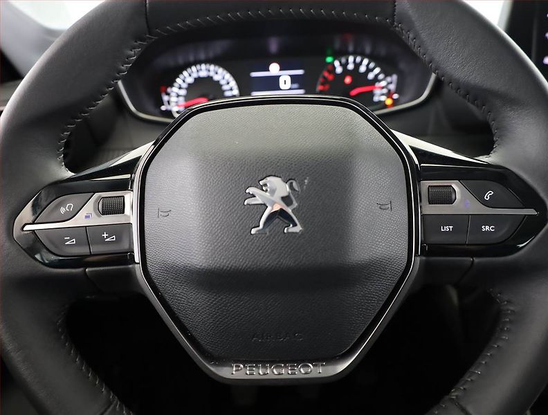 Peugeot 208 (2023) 1.2 PureTech, ČR,1.maj - fotka 8 z 17
