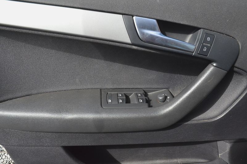 Audi A3 (2010) 1.4 TFSi 92kW / XENON /2x kola - fotka 19 z 29