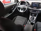 Hyundai i30 (2023) Family 1.5 T-GDI MHEV, Automat - náhled 7