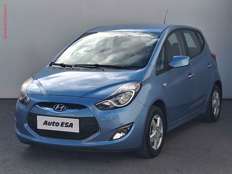 Hyundai ix20 (2012) 1.6i, 1.maj,ČR, AC. STK6/28 - fotka 3 z 17