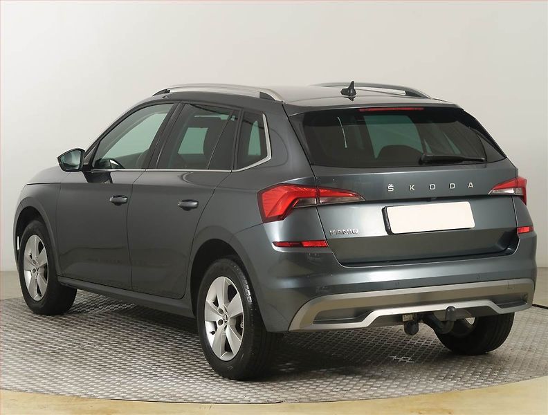 Škoda Kamiq (2021) Ambition Plus 1.0 TSI - fotka 4 z 17
