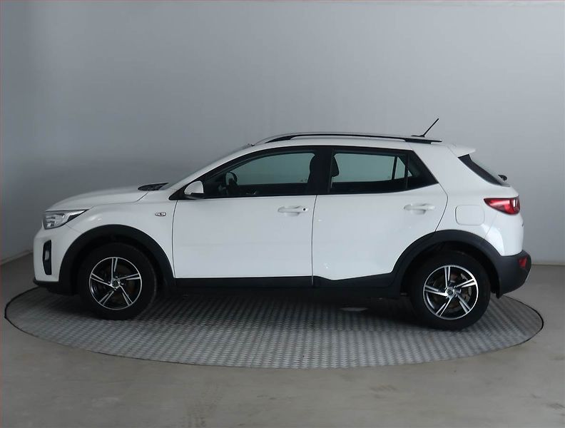 Kia Stonic (2018) 1.25 CVVT, Serv.kniha - fotka 3 z 16