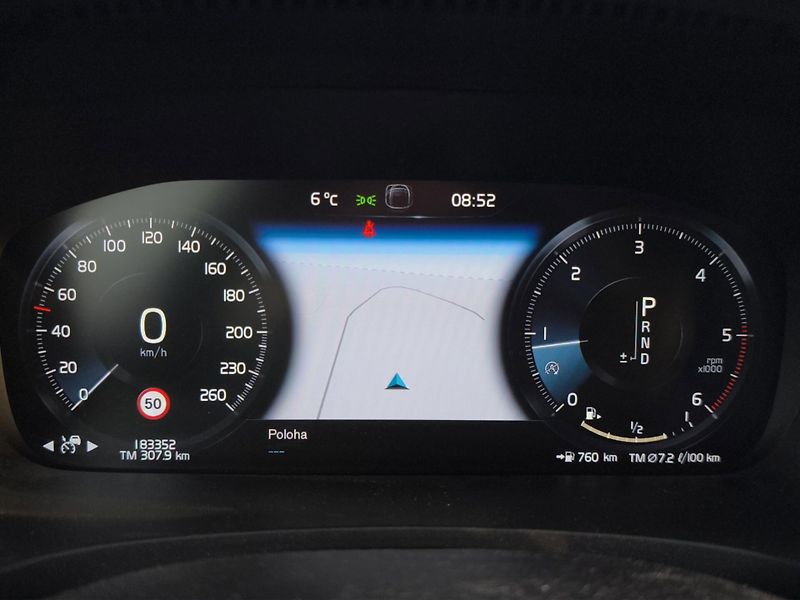 Volvo V90 (2019) CROSS COUNTRY D4 4x4 2.0 140kW - fotka 16 z 28