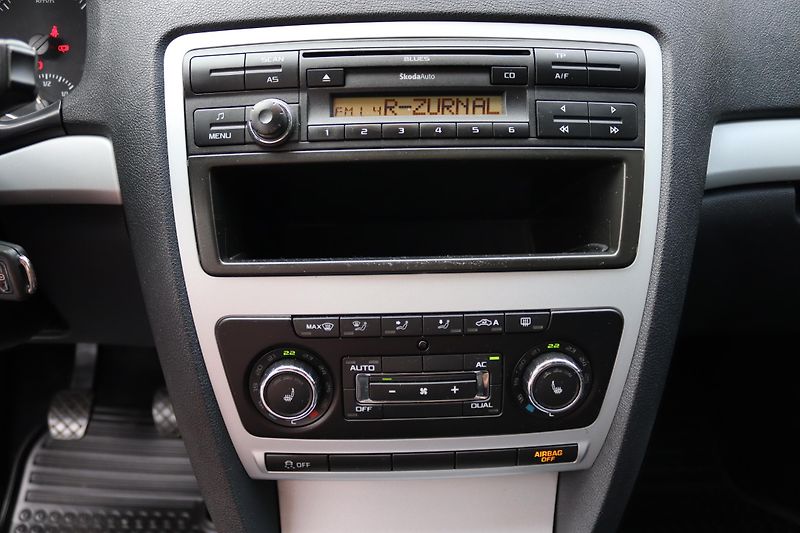 Škoda Octavia SERVISOVANÁ OCTAVIA - fotka 33 z 49