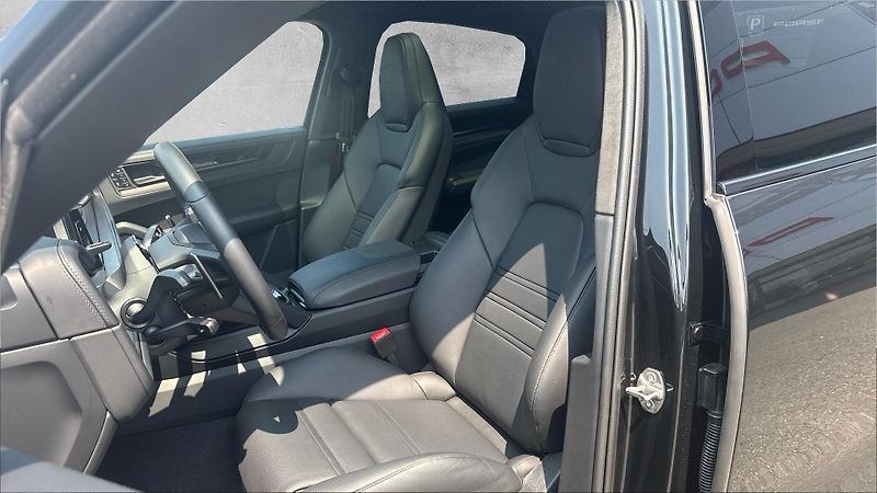 Porsche Cayenne Coupé Black Edition - fotka 15 z 23