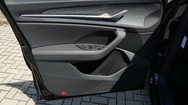 Škoda Kodiaq Exclusive Selection 142 kW 4x4 - fotka 8 z 31