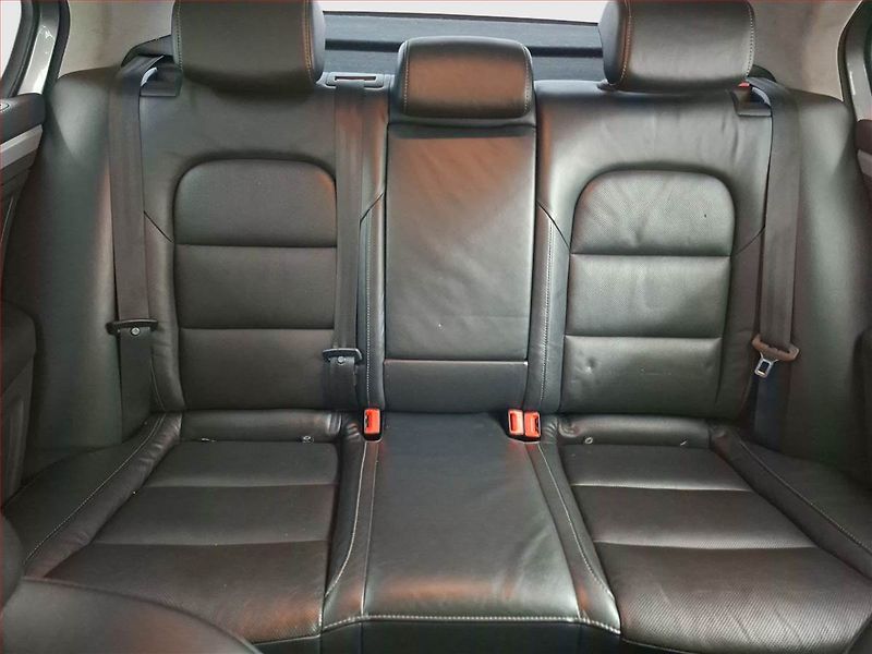 Škoda Superb (2012) 2.0 TDI, Automat, Tažné - fotka 10 z 19