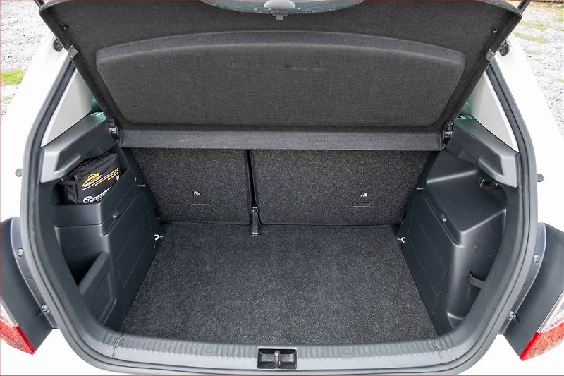 Škoda Fabia (2021) Style 1.0 TSI, ČR,1.maj - fotka 14 z 16