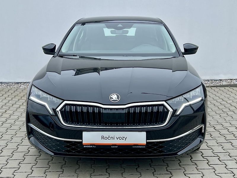 Škoda Octavia Selection 1.5 TSI 110 kW - fotka 5 z 35