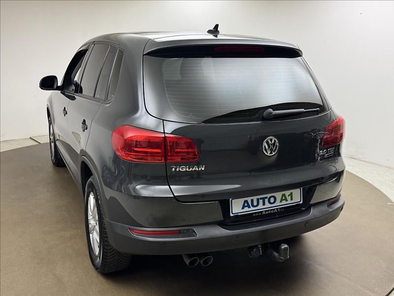 Volkswagen Tiguan 2,0 110kW 4X4 NAVI SERVIS TZ - fotka 6 z 41