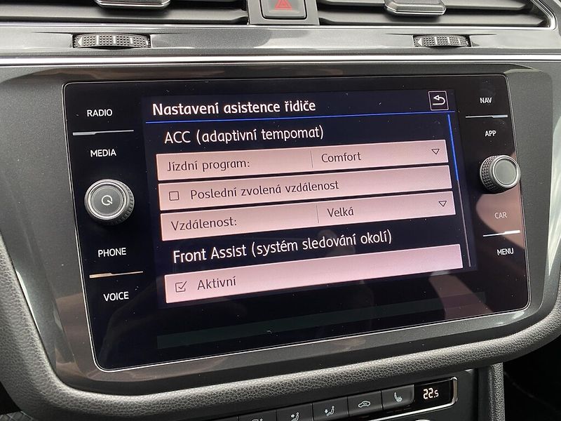 Volkswagen Tiguan Allspace 1.4 TSI COMFORTLINE DSG - fotka 18 z 26