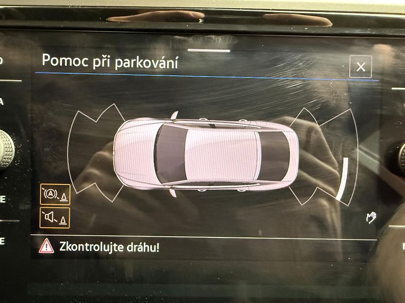 Volkswagen Arteon 2.0 TDI BMT 140kW DSG - fotka 8 z 11