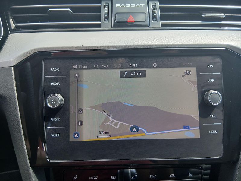 Volkswagen Passat GTE Plug-in hybrid, kůže - fotka 36 z 58