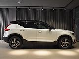 Volvo XC40 2,0 B4 AWD R-design BLIS - náhled 2